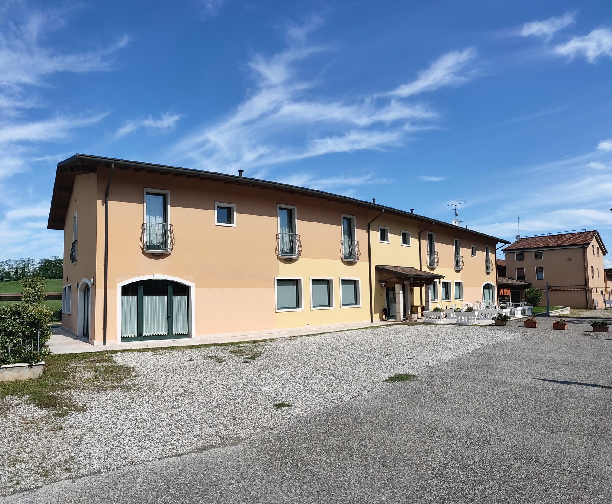 Hotel Agli Ulivi Valeggio sul Mincio Kültér fotó
