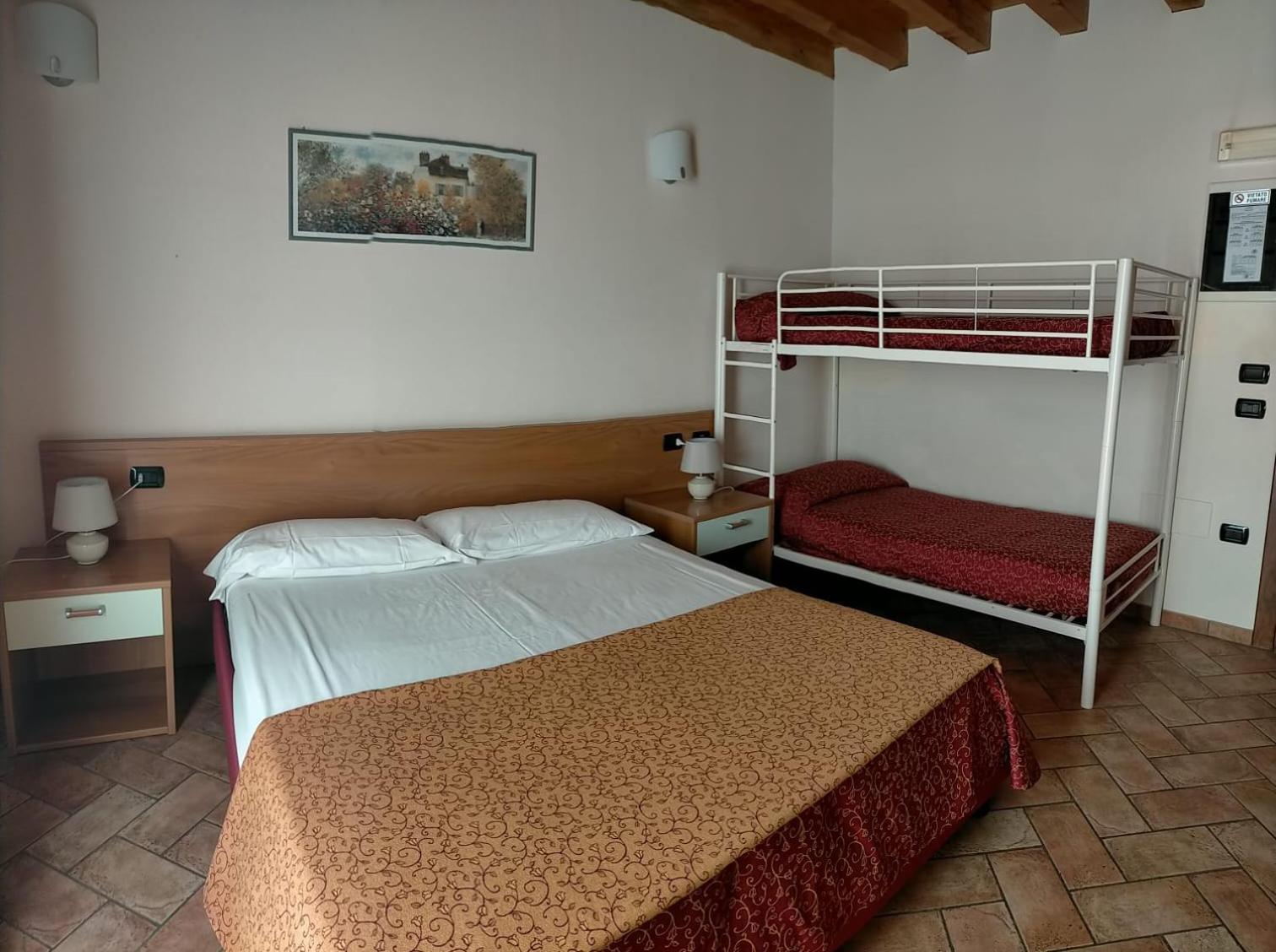 Hotel Agli Ulivi Valeggio sul Mincio Kültér fotó