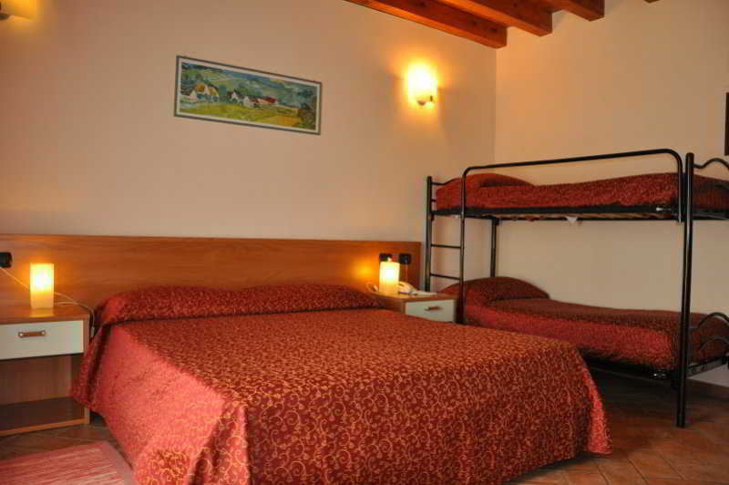 Hotel Agli Ulivi Valeggio sul Mincio Kültér fotó
