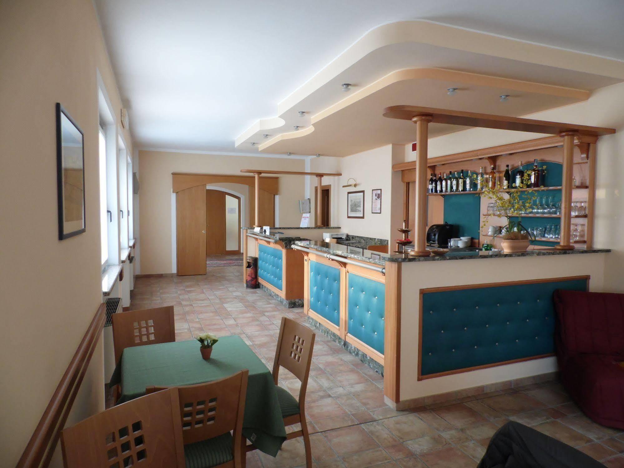 Hotel Agli Ulivi Valeggio sul Mincio Kültér fotó